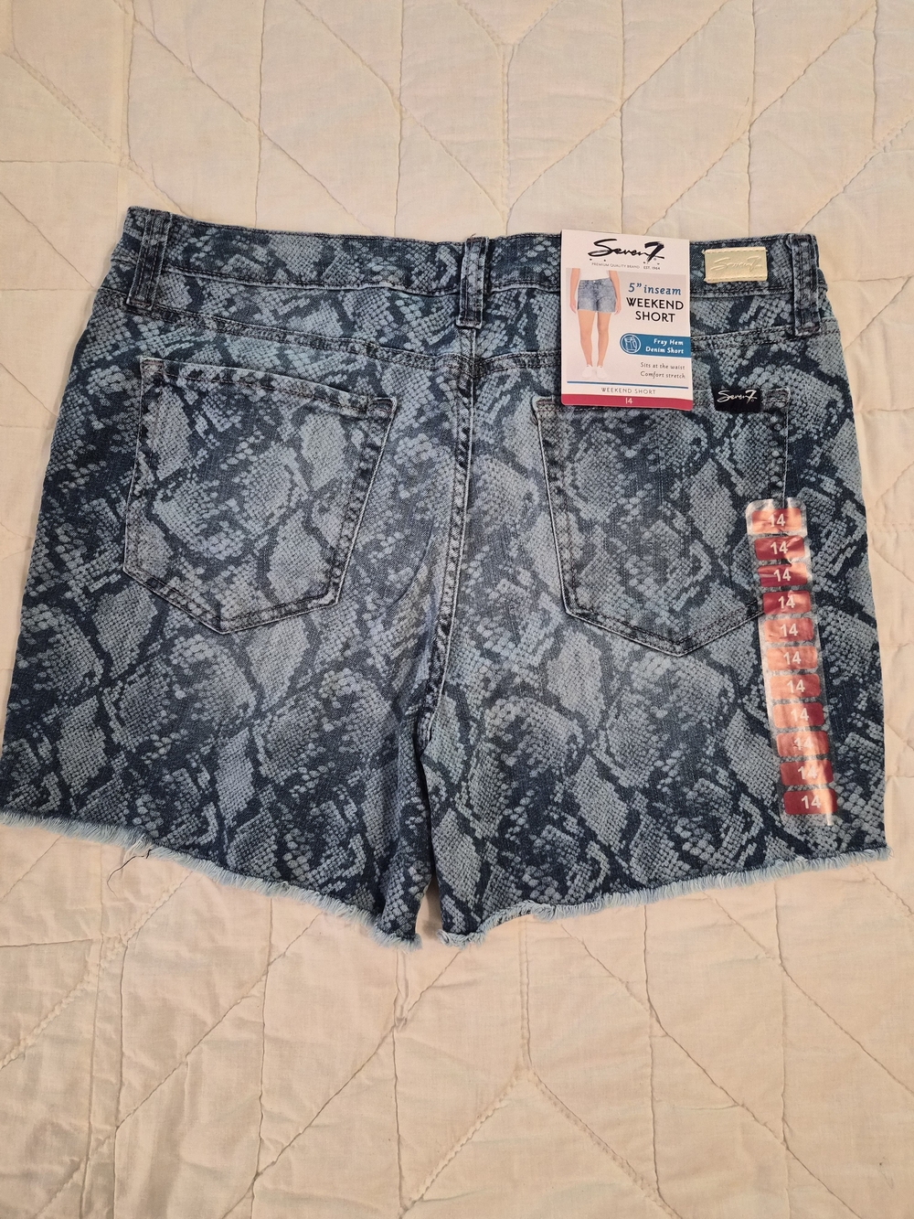 Seven7 - Python Indigo Weekend Short- Size 14 - Picture 2 of 9